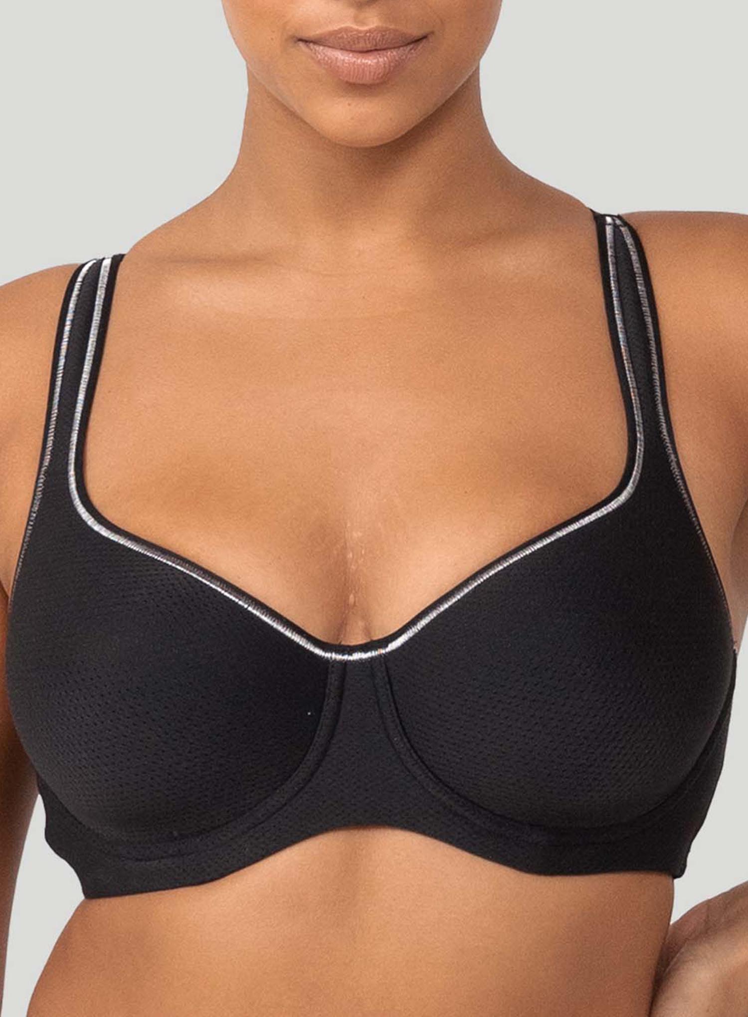 Triumph triaction best sale racerback sports bra