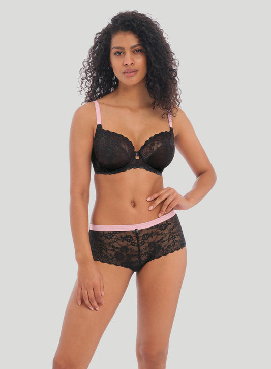 Freya: Offbeat Lace Short Black