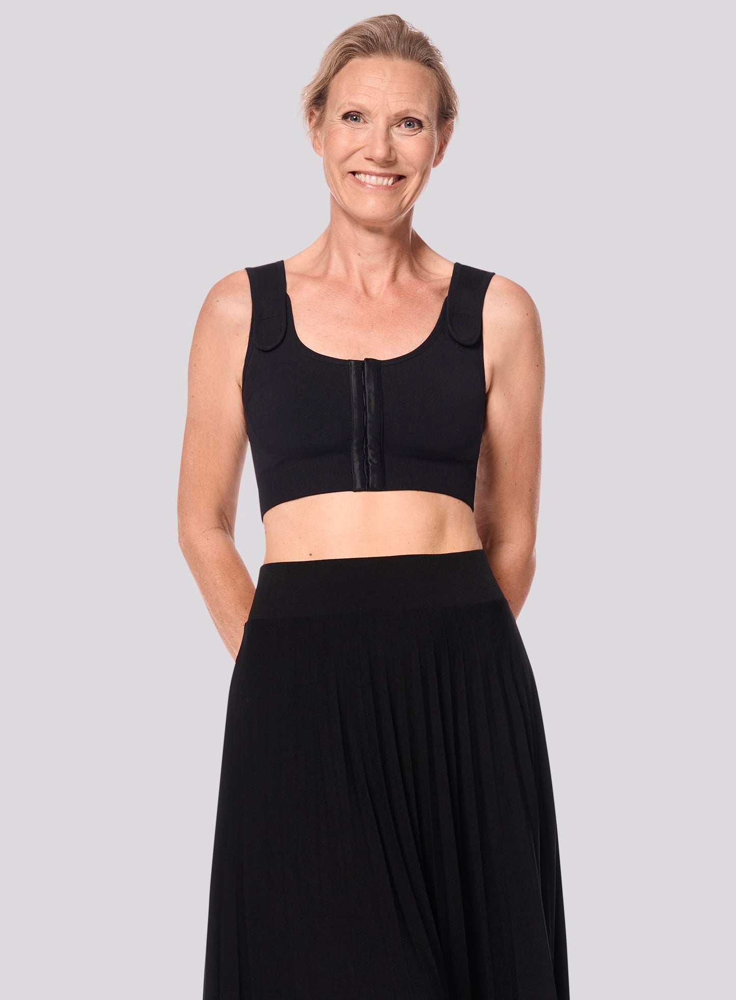 Amoena: Sina Medium Compression Bra Black