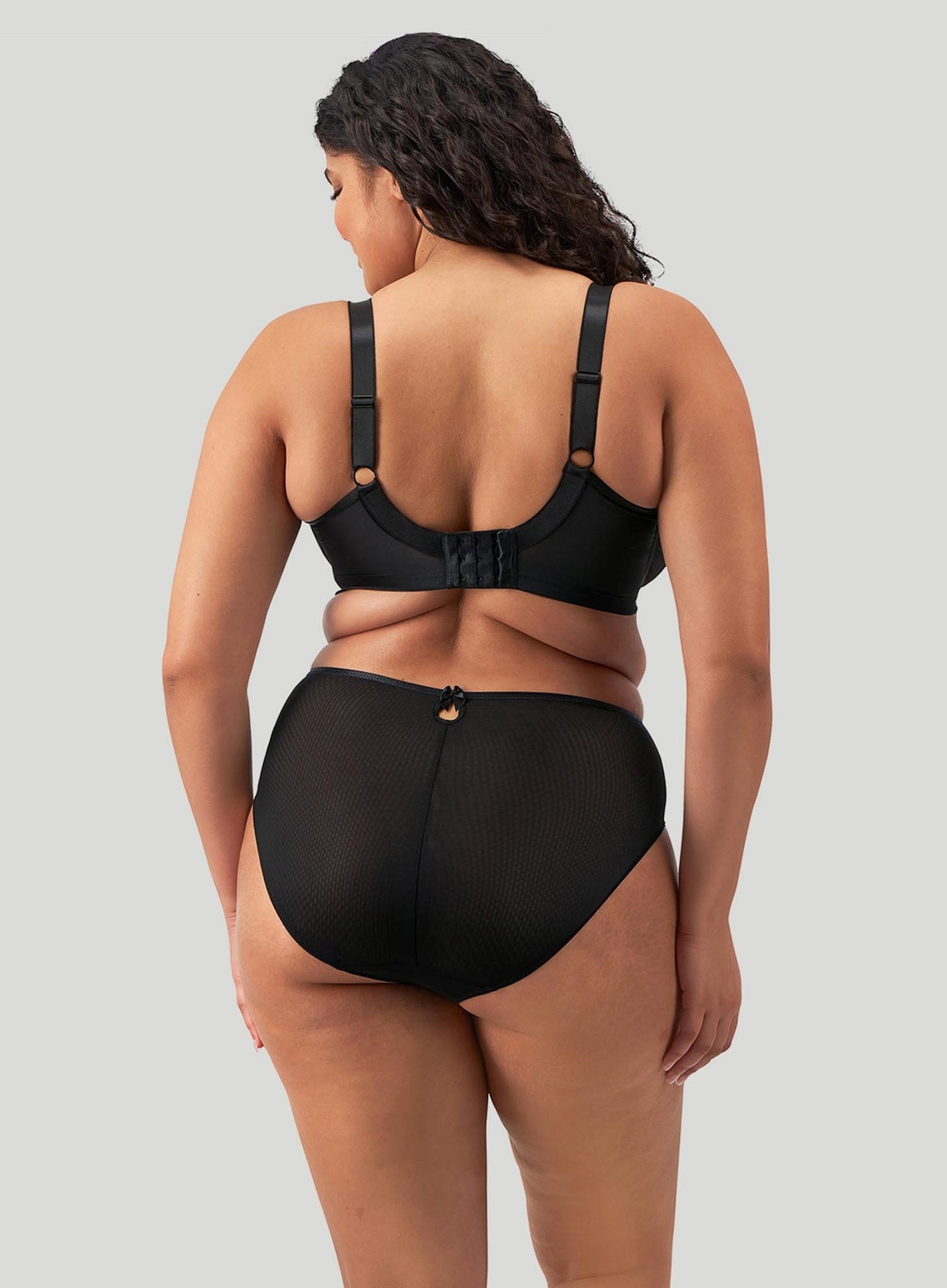 Elomi: Teagan Plunge Bra Black Almond