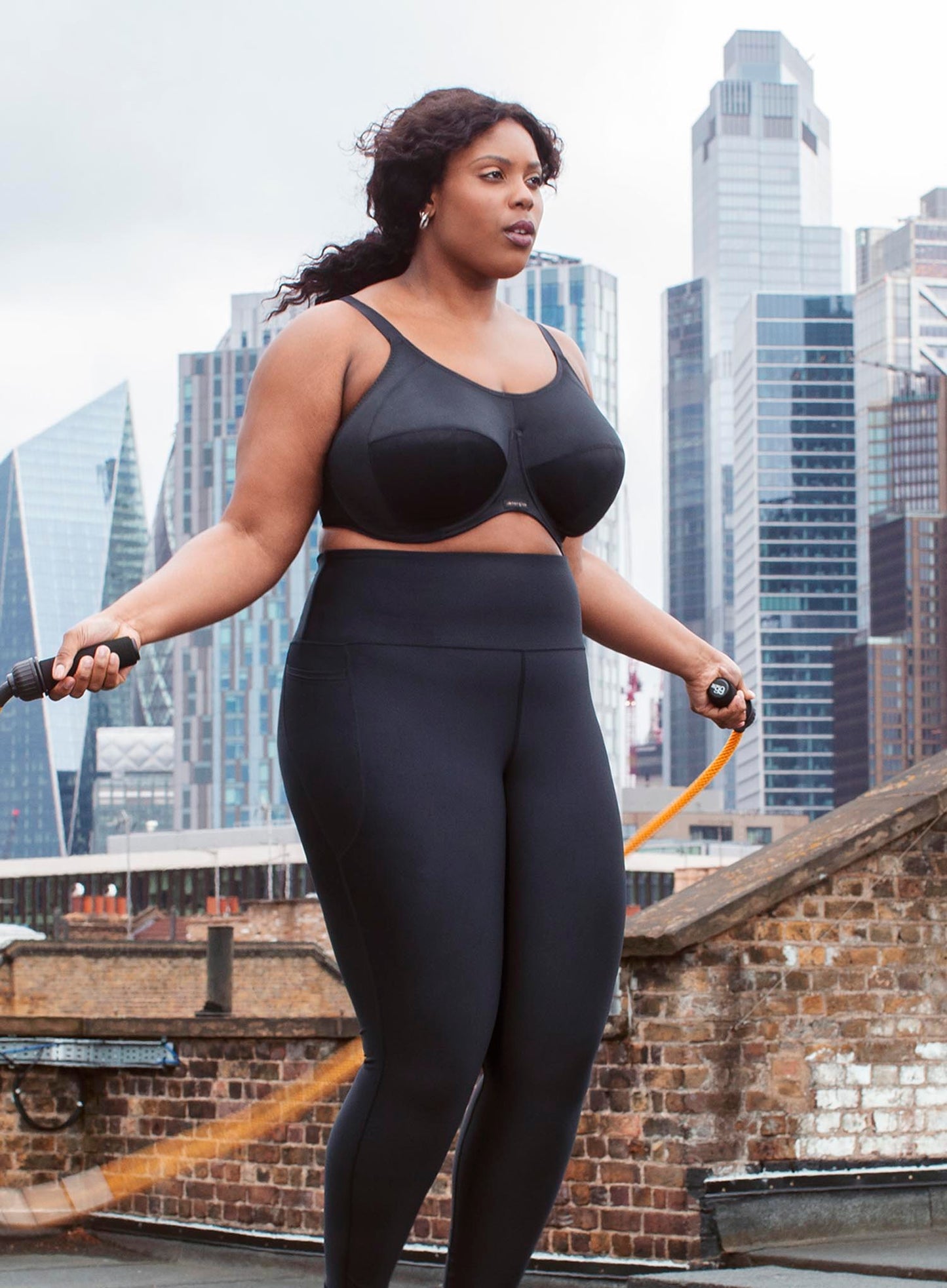 Elomi: Energise Sports Bra With J Hook Black