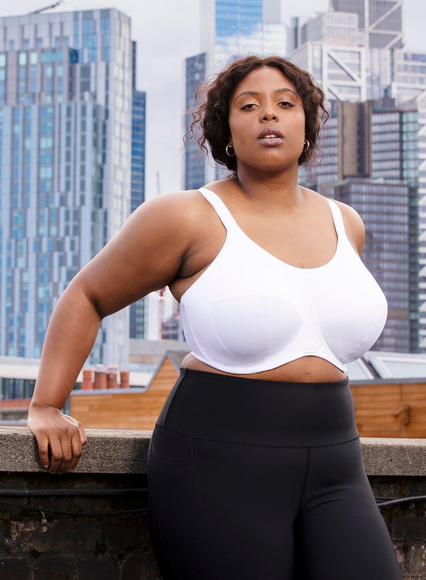 Elomi: Energise Sports Bra With J Hook White