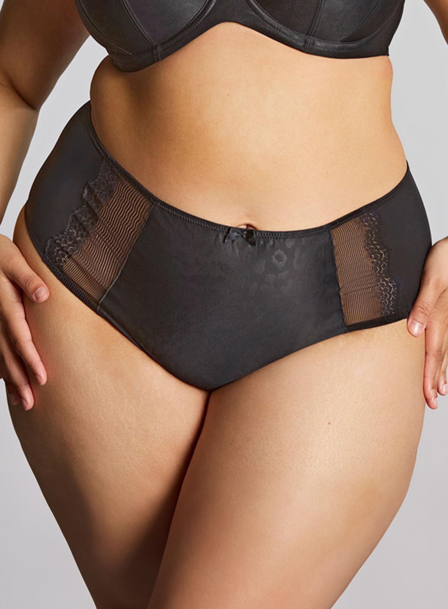 Sculptresse: Esme Deep Brief Black Animal