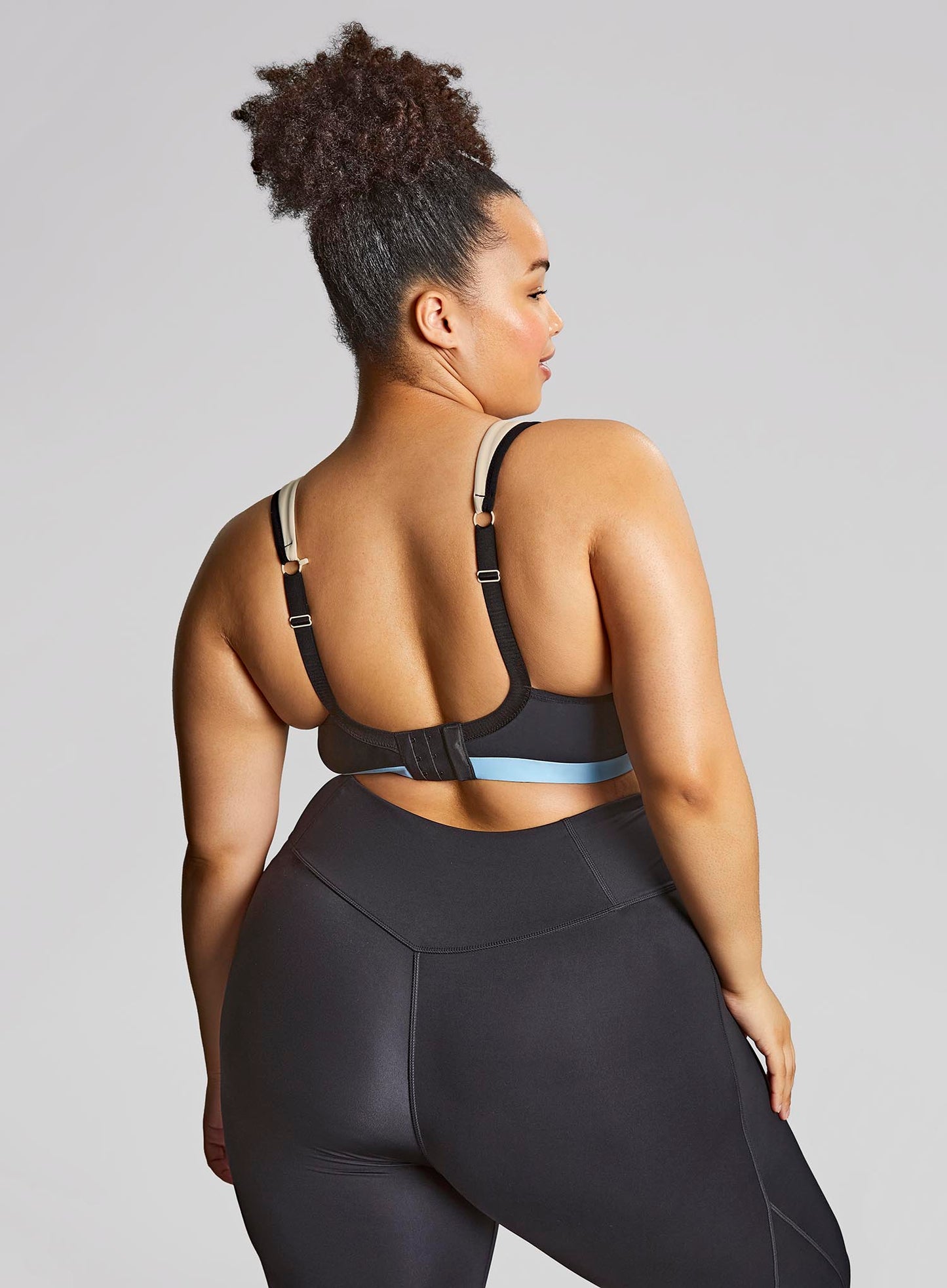 Sculptresse: Upbeat Underwired Sports Bra Black Chalk