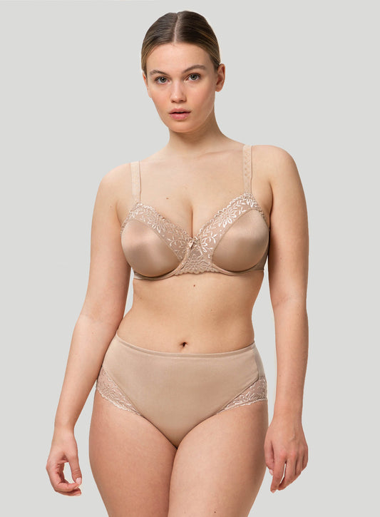 Triumph: Ladyform Soft Maxi Brief Smooth Skin